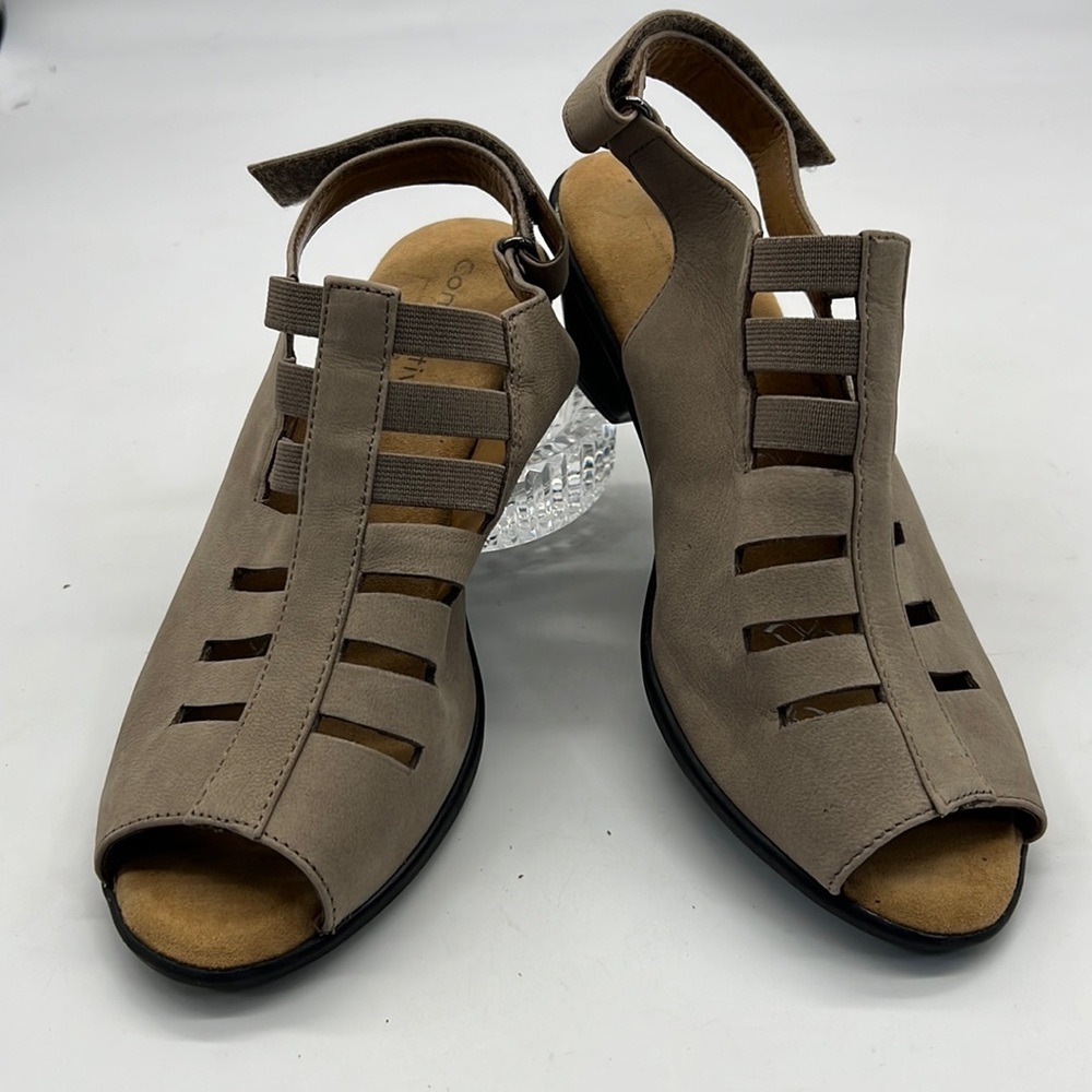 Comfortiva Beige Suede Sling Back Sandals size  8W